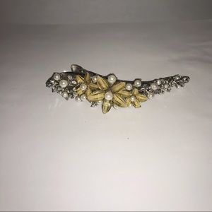 Silver like Hair clip for Hair bobs jeweled pearls